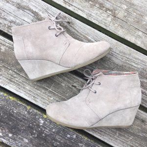 Tom's Desert Taupe Kala Suede Booties Tan Size 10